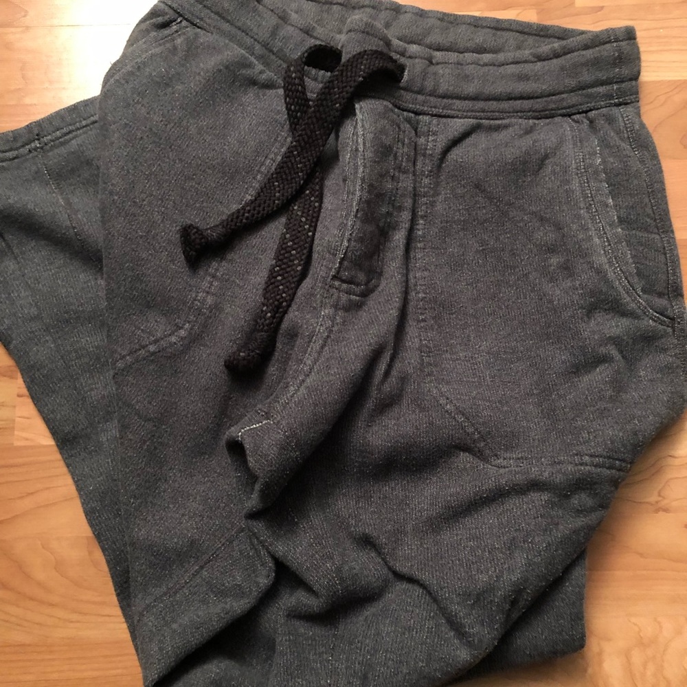Lululemon size small yoga pants sweatpants straight leg in good condition